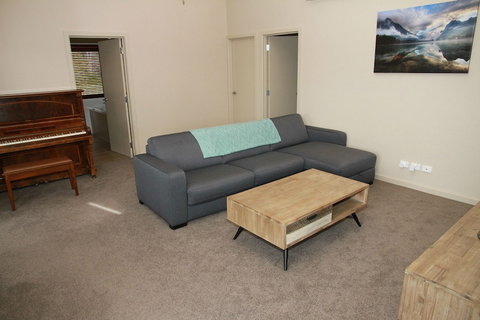 Woollybutt - Darwin Holiday 3