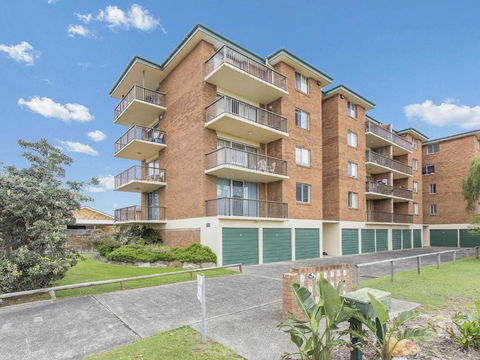 Fairleigh Unit 1 - Darwin Holiday 2