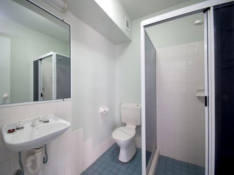 Marine Drive Cirrus Unit 6 44 - Darwin Holiday 2