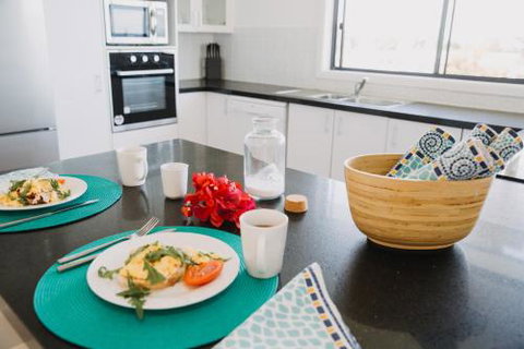 BonniEscape - Darwin Holiday 1