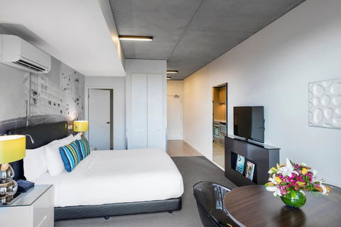 Apartments At 350 William - Darwin Holiday 1
