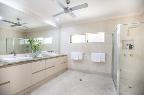 6 Beachside - Darwin Holiday 1