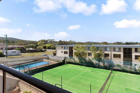 The Dunes Opposite Fingal Bay Surf Club! - Darwin Holiday 6