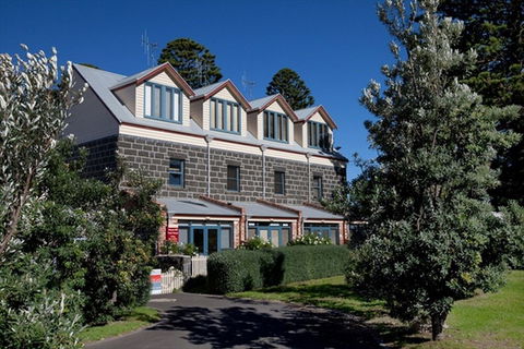 Docks At The Mill - Darwin Holiday 5