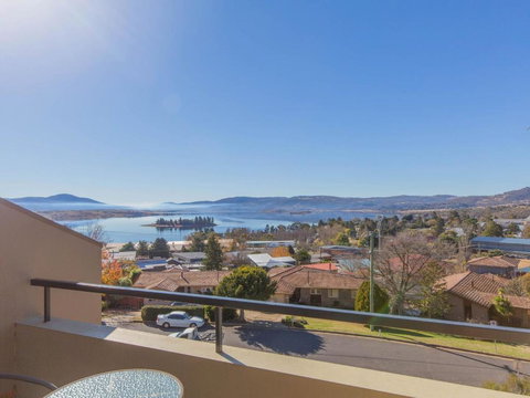 Cascades 13 / 3 Kurrajong Street - Darwin Holiday 4