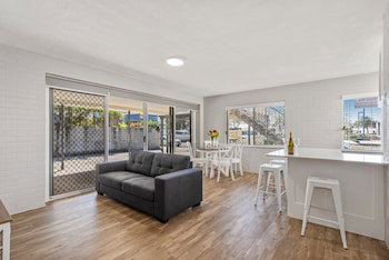 Sea-Hi Beachside Apartment - Darwin Holiday 6