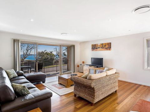 Bay View At 39 Thurlow Walk To Dutchies Beach - Darwin Holiday 2