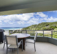 Acutterbove - Darwin Holiday