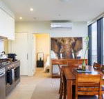 ON TOP of THE WORLD BEST VIEWS in MELBOURNE  - Darwin Holiday