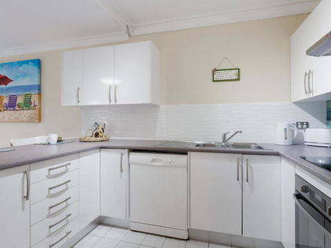 3 Frangipani 30 Leonard Avenue Great Townhouse With Air Con - Darwin Holiday 5