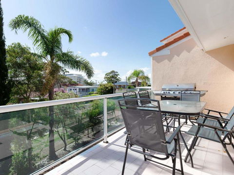 3 Frangipani 30 Leonard Avenue Great Townhouse With Air Con - Darwin Holiday 2