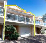 3 Frangipani 30 Leonard Avenue great townhouse with air con - Darwin Holiday
