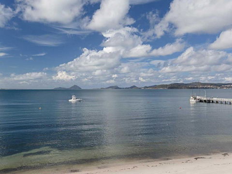 2 / 137 Soldiers Point Road Luxury Unit On The Waterfront With Aircon & Free Unlimited Wi Fi - Darwin Holiday 4