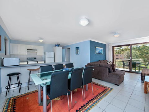 12 Commodore 6 Intrepid Close Beautiful Water Views - Darwin Holiday 3