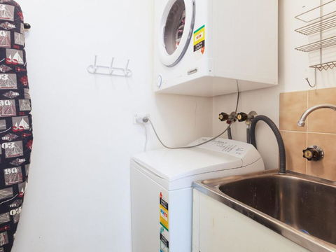 36 Bay Parklands 2 Gowrie Avenue Close To The Water With Pool & Spa & Tennis Court - Darwin Holiday 5