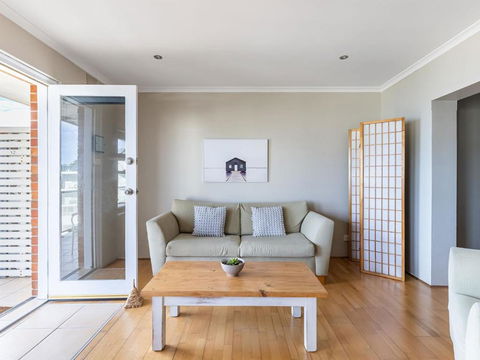 9 Blue Vista 13 Victoria Parade Studio With Stunning Views - Darwin Holiday 6