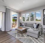 Sleek modern  comfortable on Hastings Street - Darwin Holiday