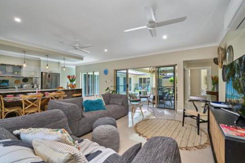 Escapades At Palm Cove - Darwin Holiday 2