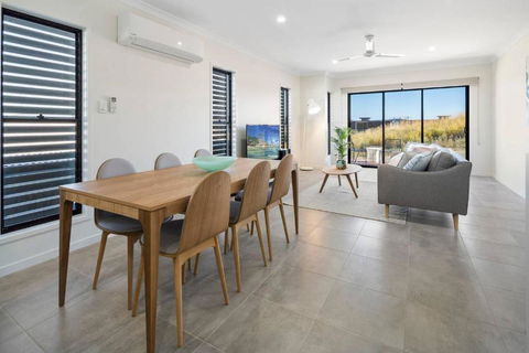 DAYDREAMING Airlie Beach Water Views & Only 200m To Boardwalk. - Darwin Holiday 5