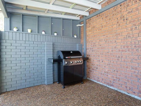 1 / 10 Catalina Close So Close To The Water - Darwin Holiday 5