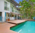 2 Satinwood Drive Rainbow Shores Executive Level Beach House Pool Walk to Beach - Darwin Holiday