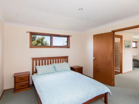 11 Bay Street Waterfront Holiday - Darwin Holiday 2