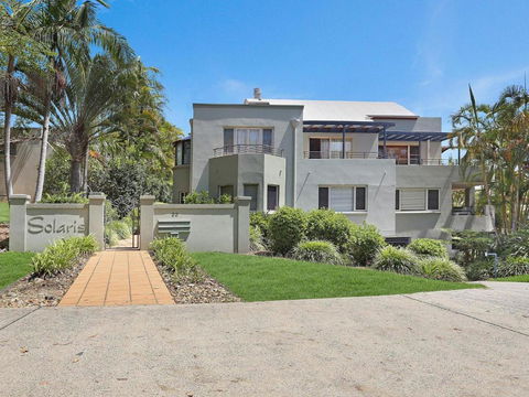 Solaris 4 - Darwin Holiday 4