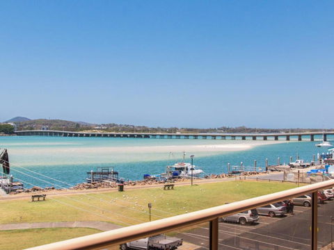 Shoreline 7 With 180 Degree Water Views - Darwin Holiday 1