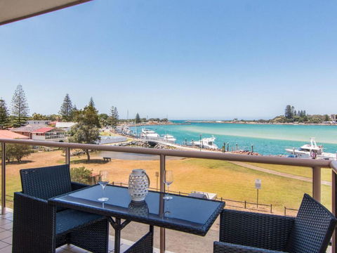 Shoreline 7 With 180 Degree Water Views - Darwin Holiday 2