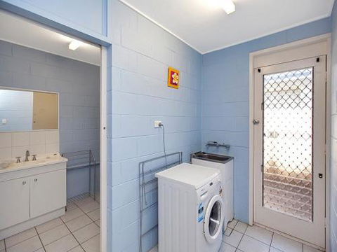 Roderick Street 52 Moffat Beach - Darwin Holiday 5
