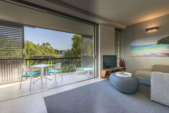 Footsteps To The Heart Of Noosa And A View! - Darwin Holiday 0