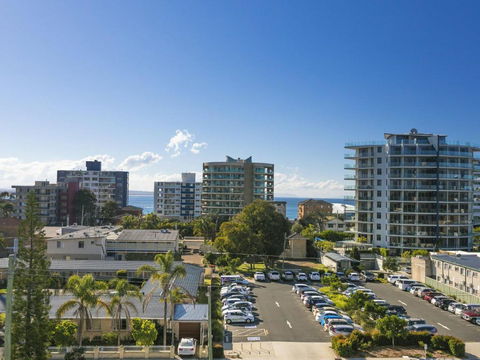 Forster Towers 54 With Lake & Ocean Views - Darwin Holiday 1