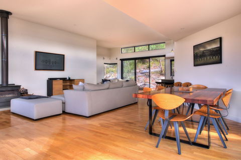The Bolt Hole - Darwin Holiday 6