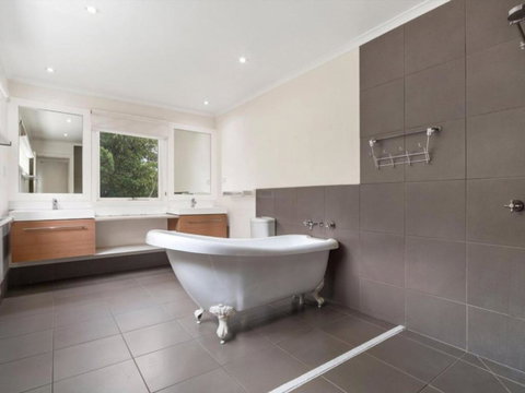 Blairgowrie Hamptons Style - Darwin Holiday 1