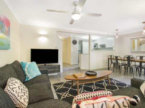 Calinda Sol 11 - Darwin Holiday 5