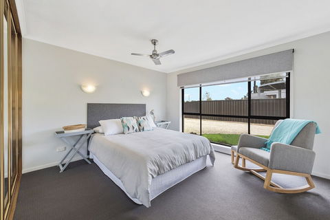 Lake Escape On Pool Avenue - Darwin Holiday 2