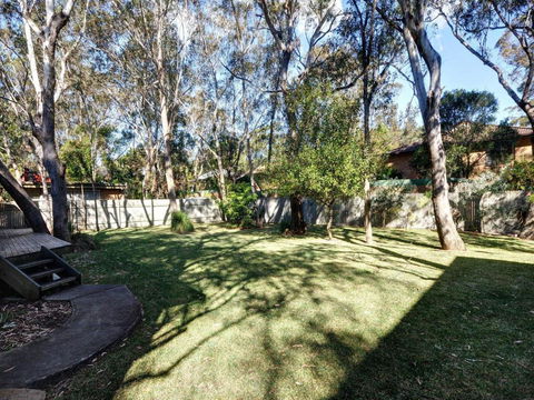 Pet Friendly Summer Cottage - Darwin Holiday 2