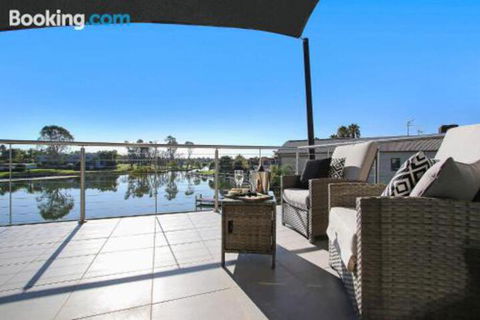 Cypress Townhouse 23 Suite - Darwin Holiday 5