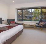 ShorelineatThe Sebel on Kiamas harbour foreshore - Darwin Holiday