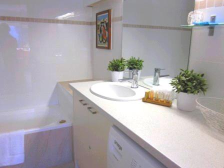 One Bedroom Superb View - Darwin Holiday 3