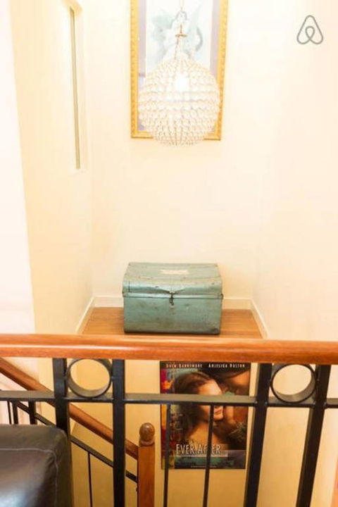 Noah Â· Central City Location With Views & Parking - Darwin Holiday 4