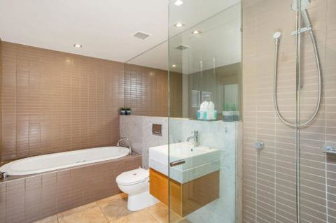 Unit 203 Plantation Rainbow Beach Plantation Resort Top Floor Aircon Free Wi Fi - Darwin Holiday 3