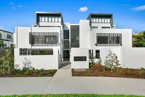 Indulge At Indigo Sunshine Beach - Darwin Holiday 1