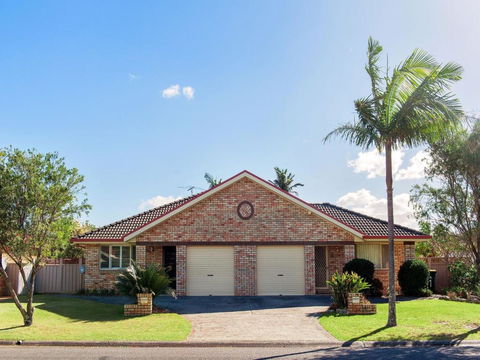 White Sands At Fingal Bay - Darwin Holiday 4