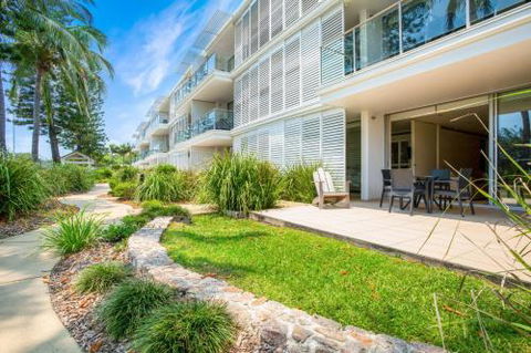 Unit 3 Plantation Rainbow Beach Air Conditioned Pool & Outdoor Spa Plantation Resort - Darwin Holiday 0