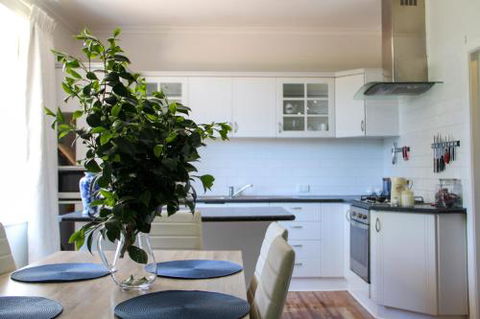 Sunset On Queens - Darwin Holiday 0