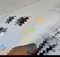 Bridgepoint 706 - Darwin Holiday