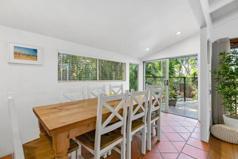 Tranquil & Tropical Sunshine Beach - Darwin Holiday 4