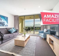 Oval View on North Tce Gym Pool Fireworks NYE - Darwin Holiday