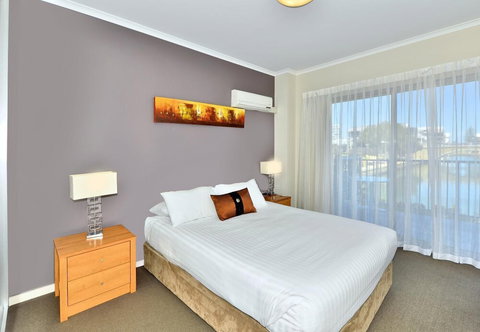 Del Mar 2 - Darwin Holiday 5